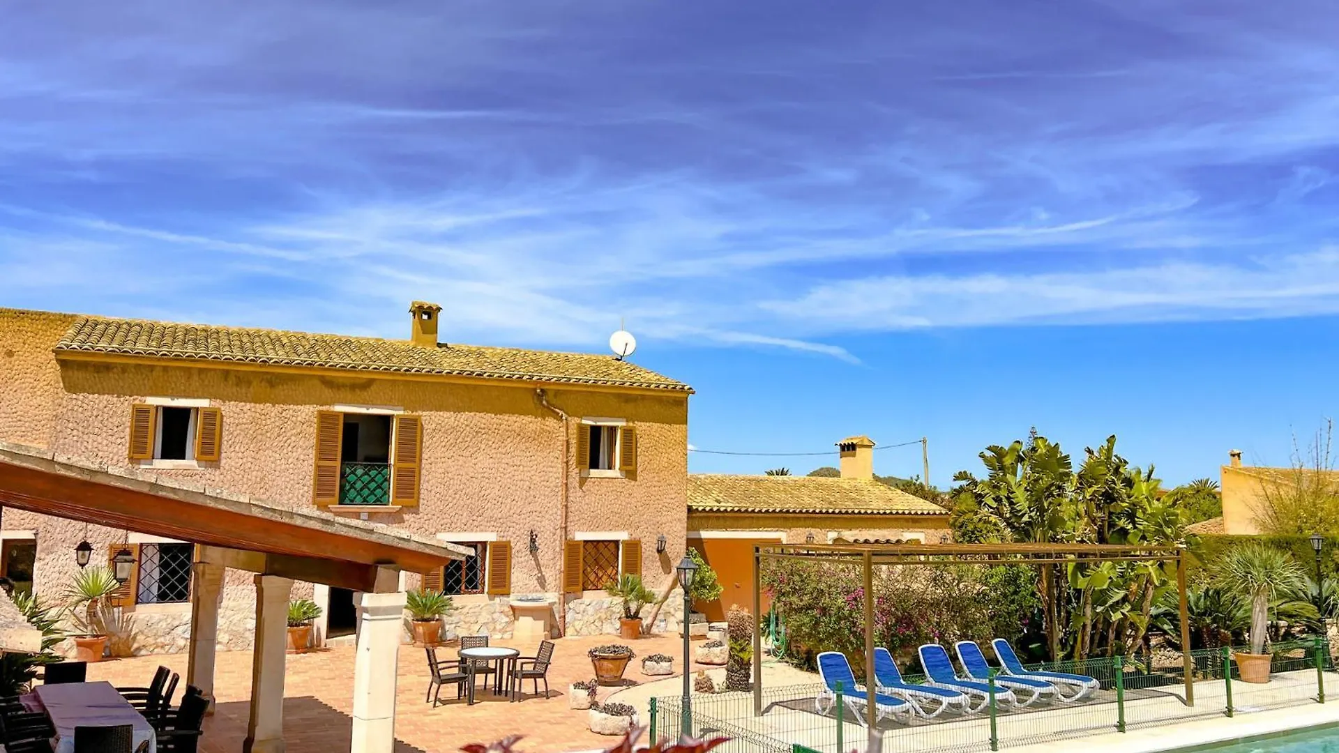 Villa Para 10 Personas Con Bbq Piscina Y Terraza S'Horta Spain